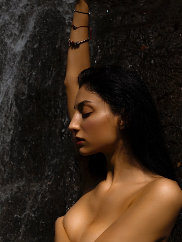 Position Breast Implants: Under or Over?